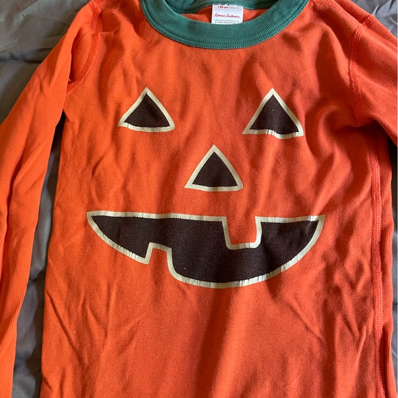 Hanna Andersson pumpkin Halloween pajamas size 6-7 - Picture 2 of 5